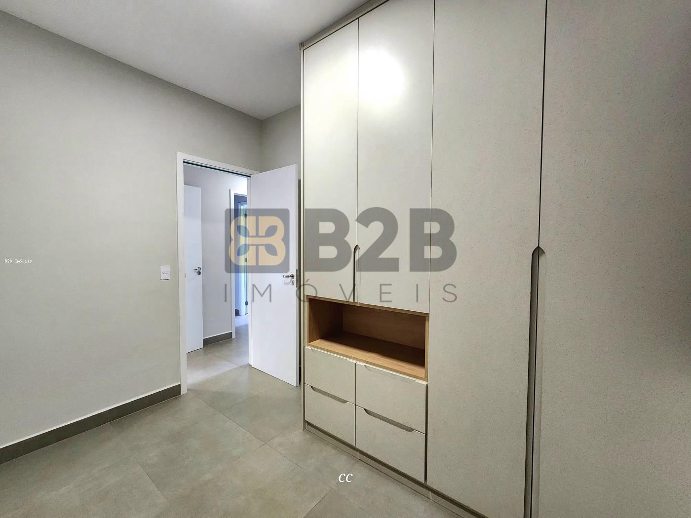 Apartamento para alugar com 3 quartos, 84m² - Foto 28