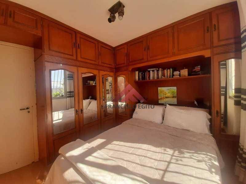 Apartamento à venda com 2 quartos, 60m² - Foto 7