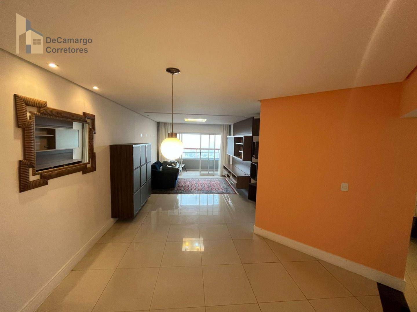 Apartamento à venda com 3 quartos, 133m² - Foto 1