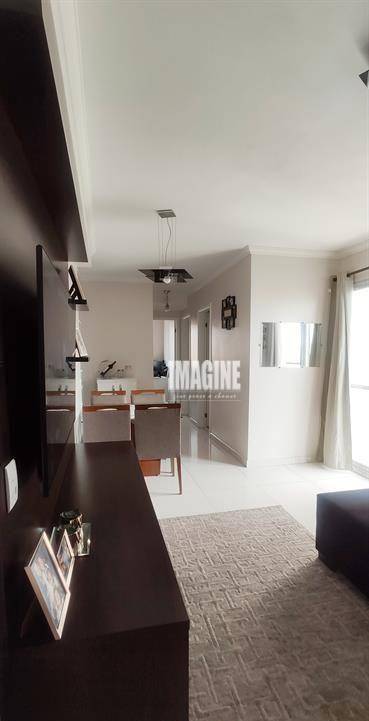 Apartamento à venda com 3 quartos, 66m² - Foto 3