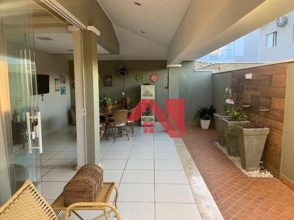 Sobrado à venda com 3 quartos, 174m² - Foto 2