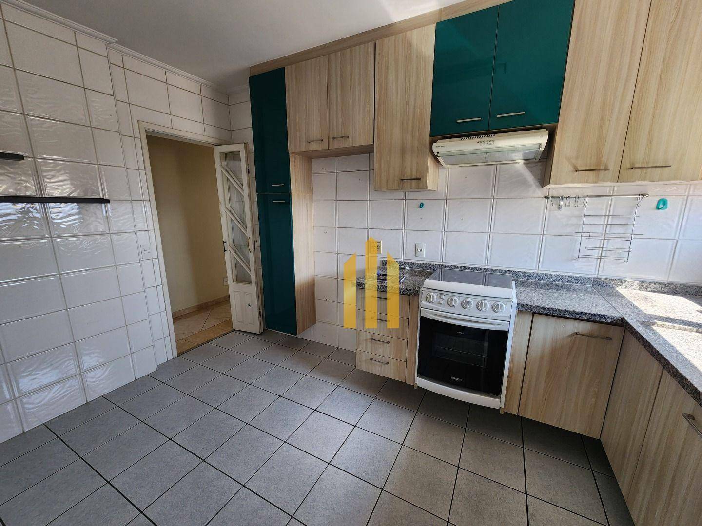 Apartamento à venda e aluguel com 3 quartos, 135m² - Foto 11