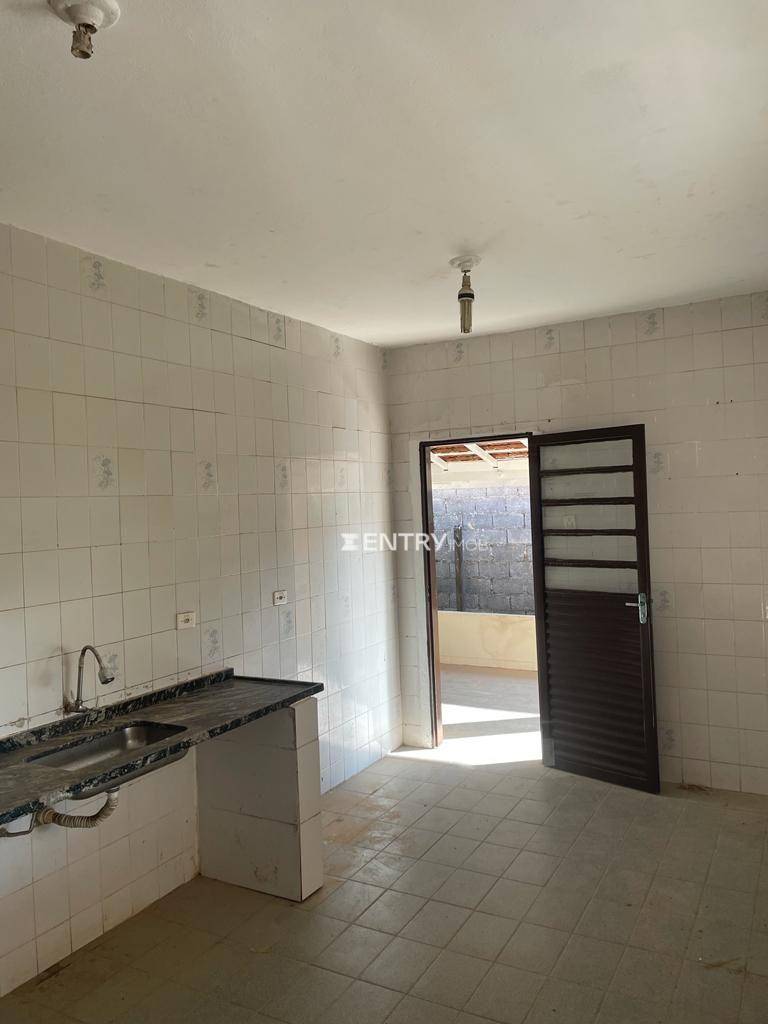 Chácara à venda com 3 quartos, 120m² - Foto 3