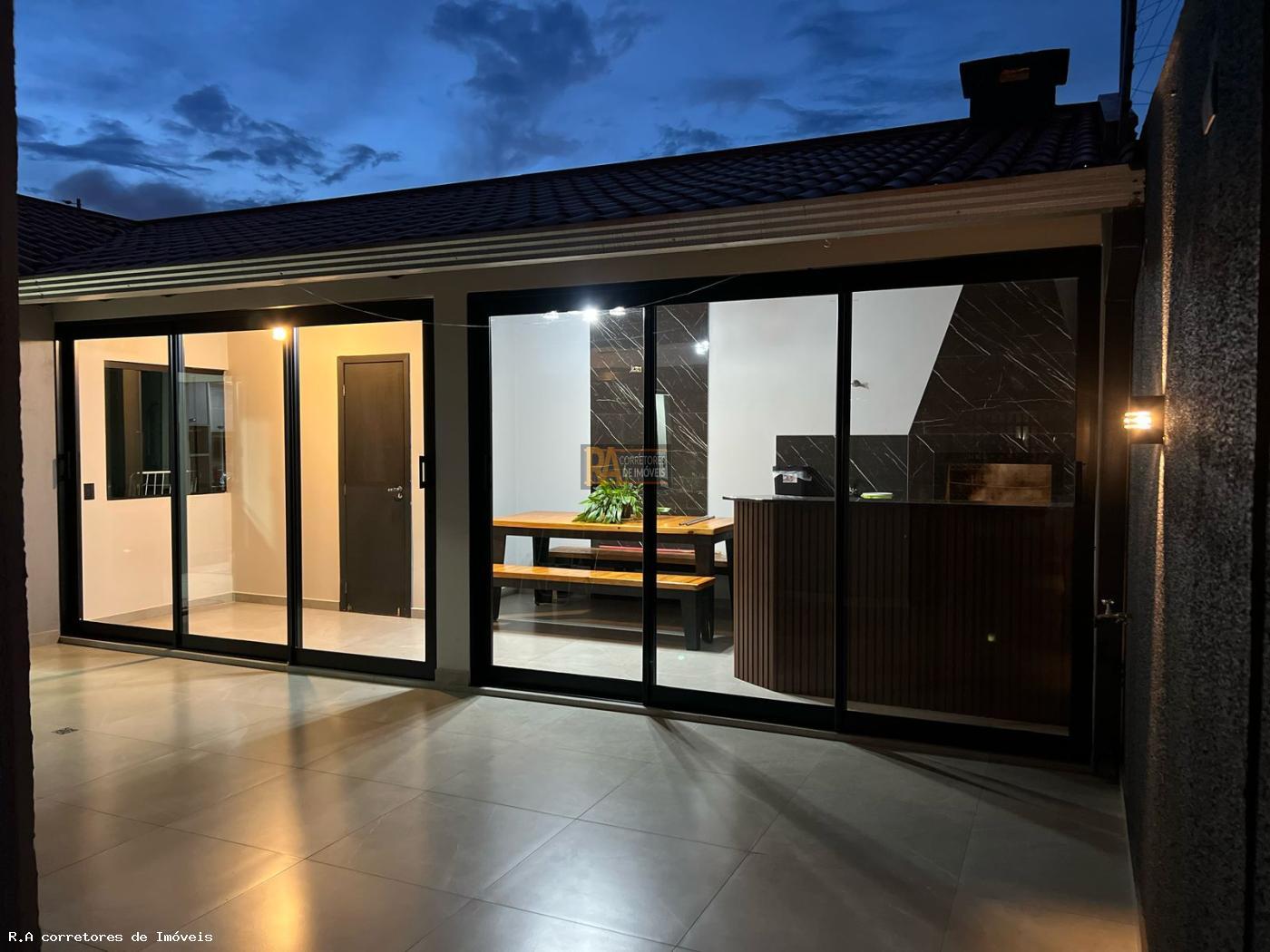 Casa à venda com 3 quartos, 190m² - Foto 15