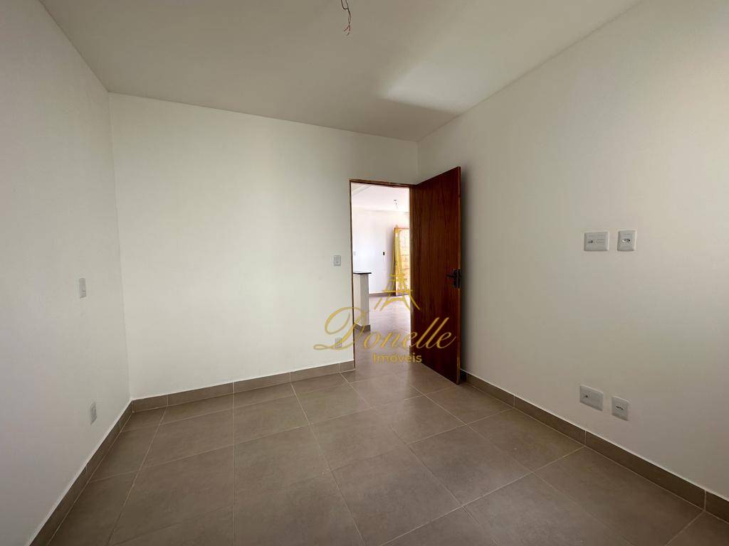 Casa à venda com 2 quartos, 55m² - Foto 18