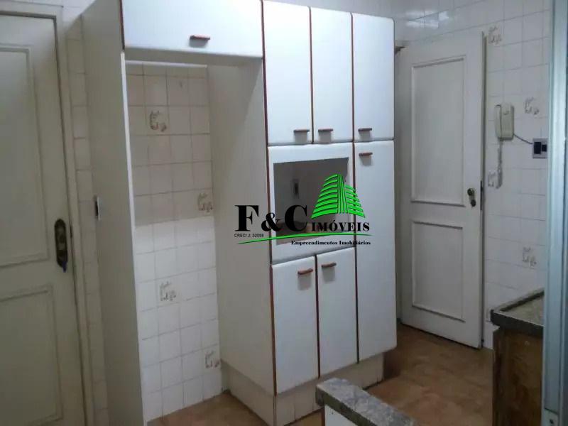 Apartamento à venda com 3 quartos, 160m² - Foto 11