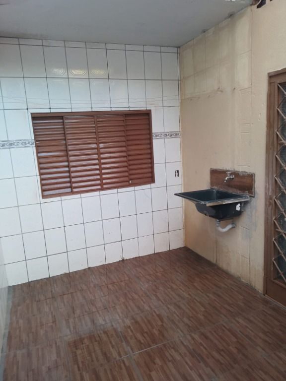 Casa à venda com 3 quartos, 111m² - Foto 6