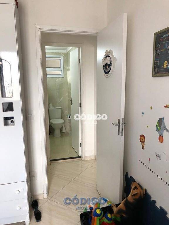 Apartamento à venda com 3 quartos, 77m² - Foto 14