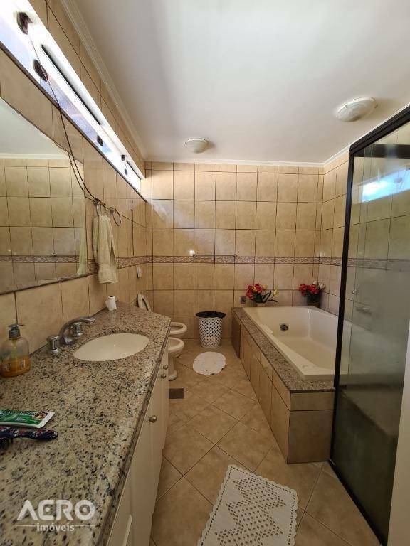 Casa de Condomínio à venda com 3 quartos, 320m² - Foto 48