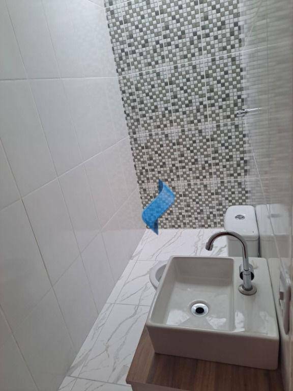 Casa à venda com 2 quartos, 65m² - Foto 8