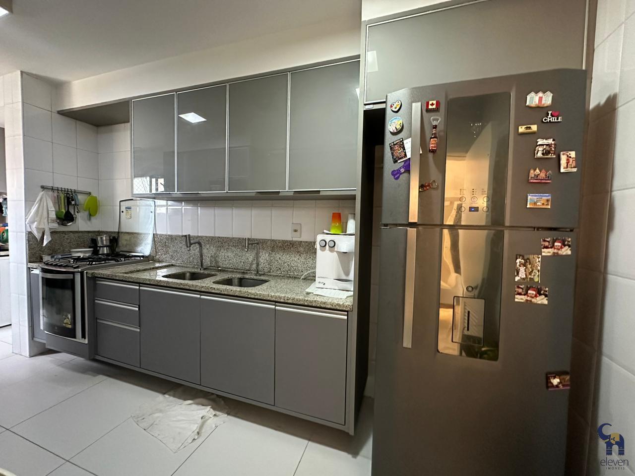 Apartamento à venda com 4 quartos, 181m² - Foto 8