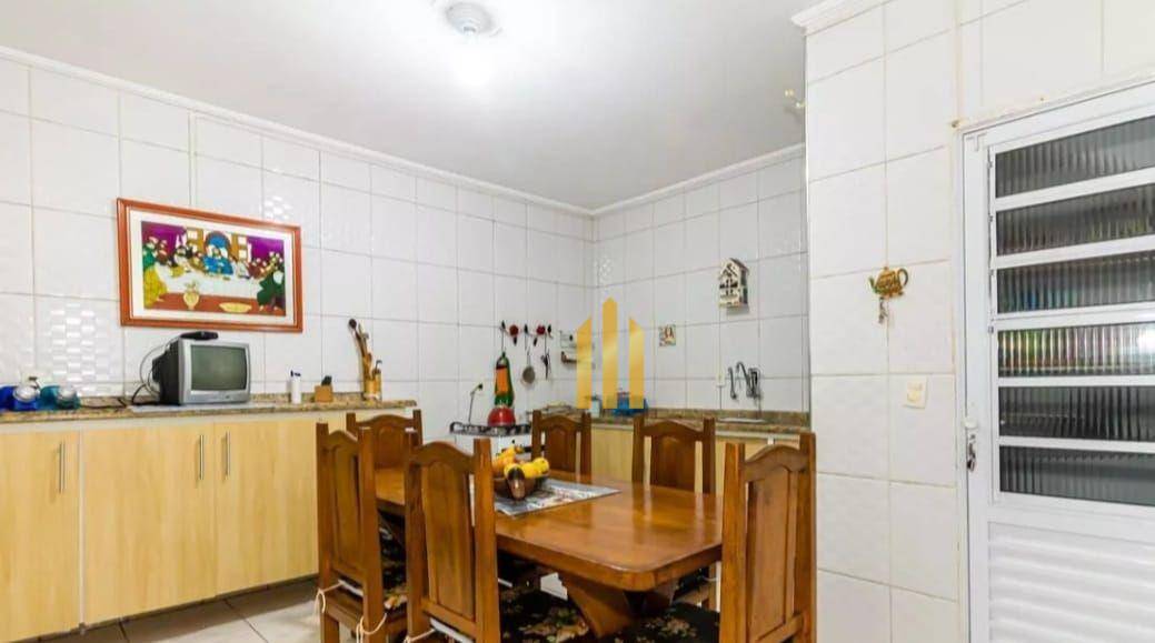 Sobrado à venda com 3 quartos, 247m² - Foto 24