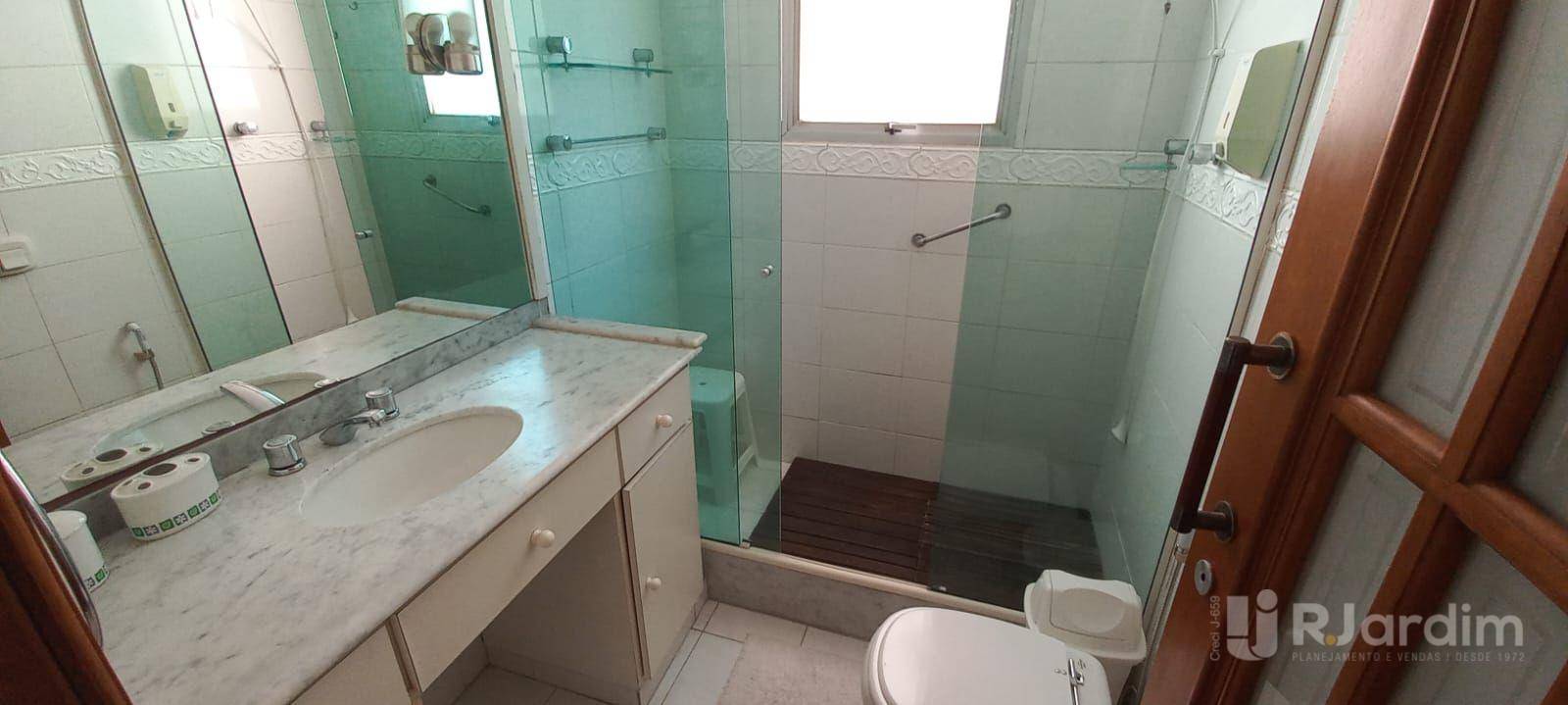 Apartamento à venda e aluguel com 3 quartos, 155m² - Foto 8