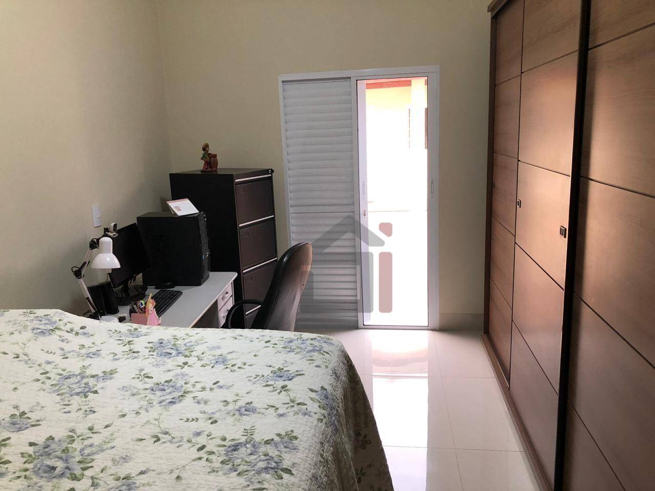 Casa à venda com 5 quartos, 230m² - Foto 13