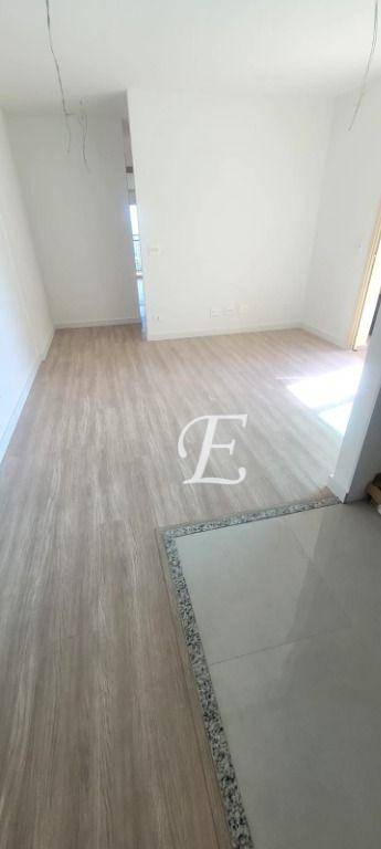 Apartamento à venda com 2 quartos, 66m² - Foto 35