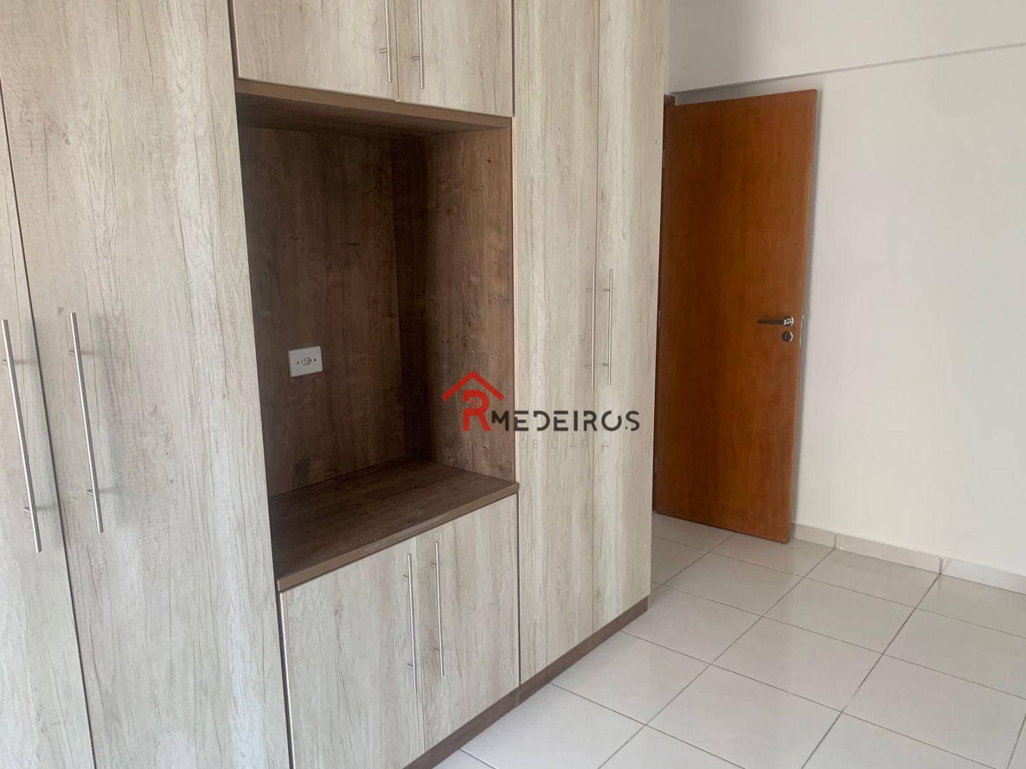 Apartamento à venda com 2 quartos, 75m² - Foto 18