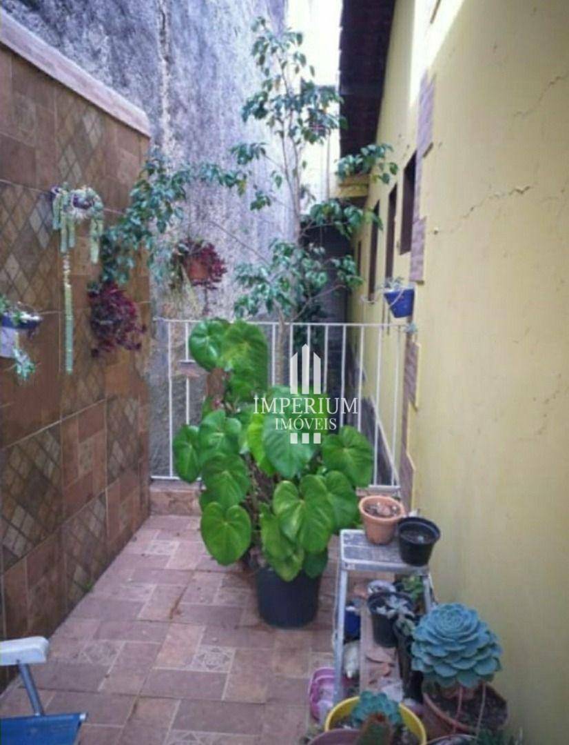 Sobrado à venda com 3 quartos, 150m² - Foto 4