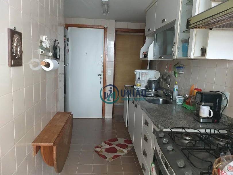 Apartamento à venda com 2 quartos, 80m² - Foto 10