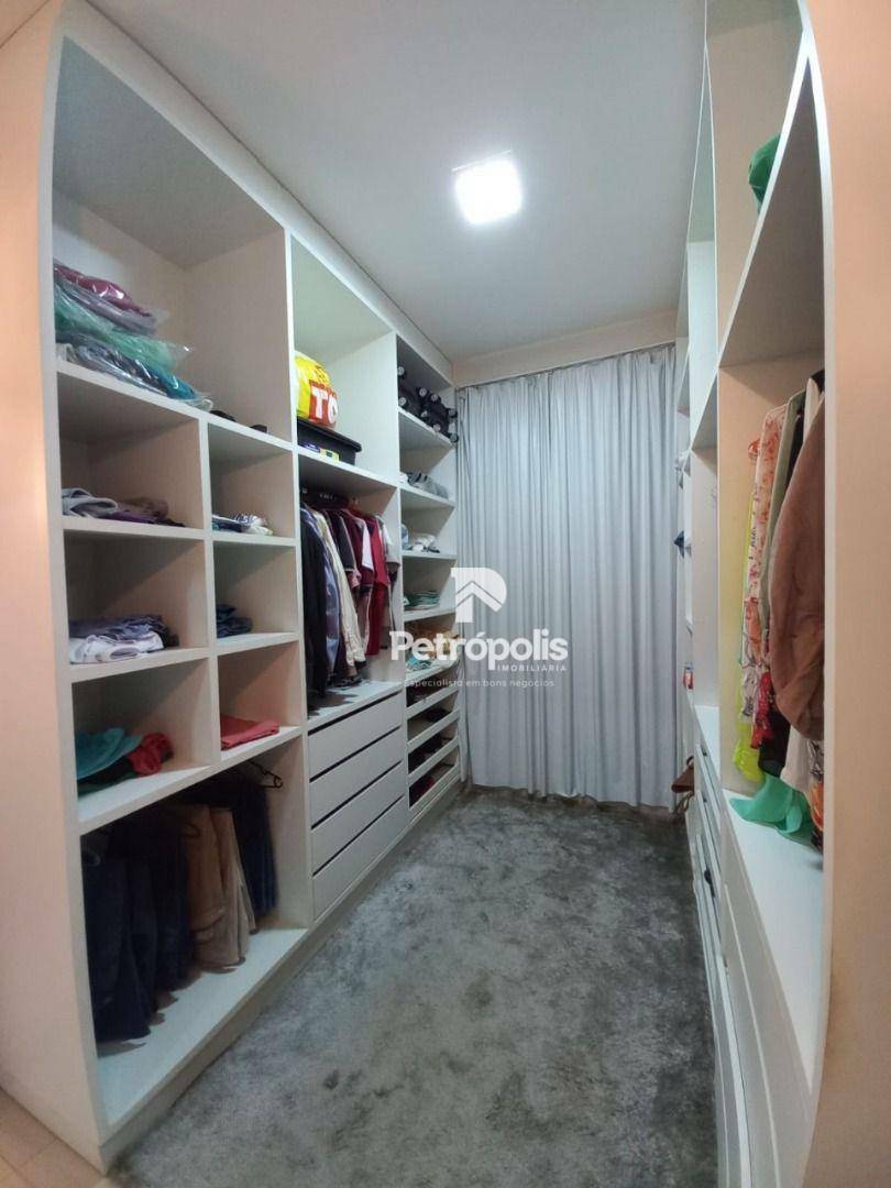 Sobrado à venda com 4 quartos, 330m² - Foto 6