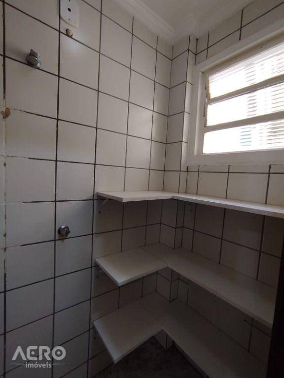 Apartamento para alugar com 2 quartos, 60m² - Foto 7