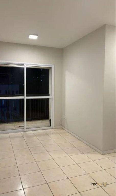 Apartamento para alugar com 2 quartos, 1m² - Foto 8