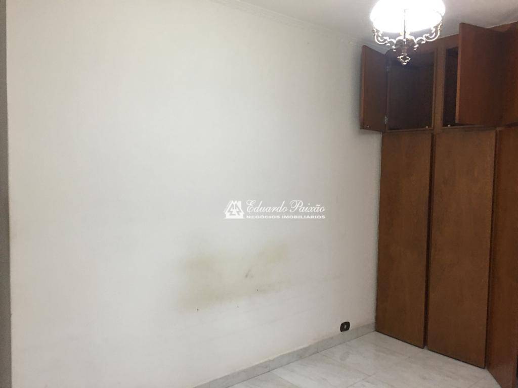 Casa à venda com 3 quartos, 338m² - Foto 18