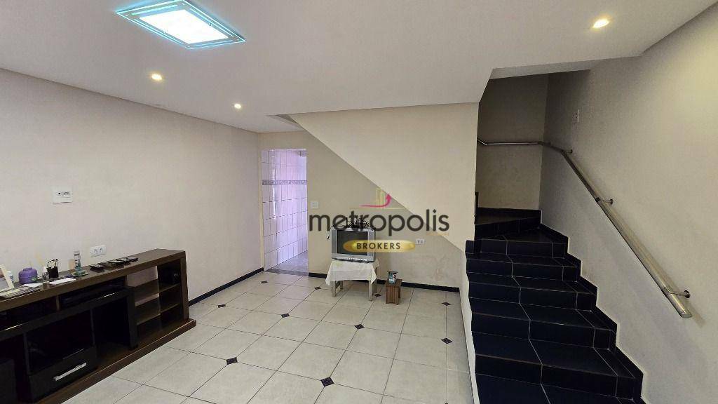 Sobrado à venda com 3 quartos, 185m² - Foto 2