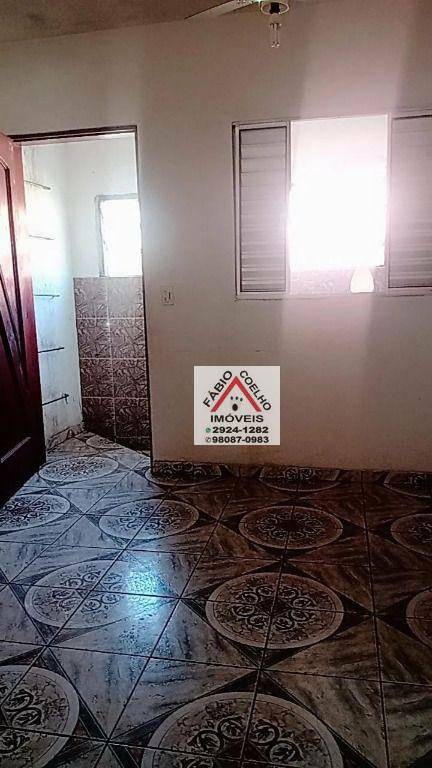 Sobrado à venda com 2 quartos, 200m² - Foto 12