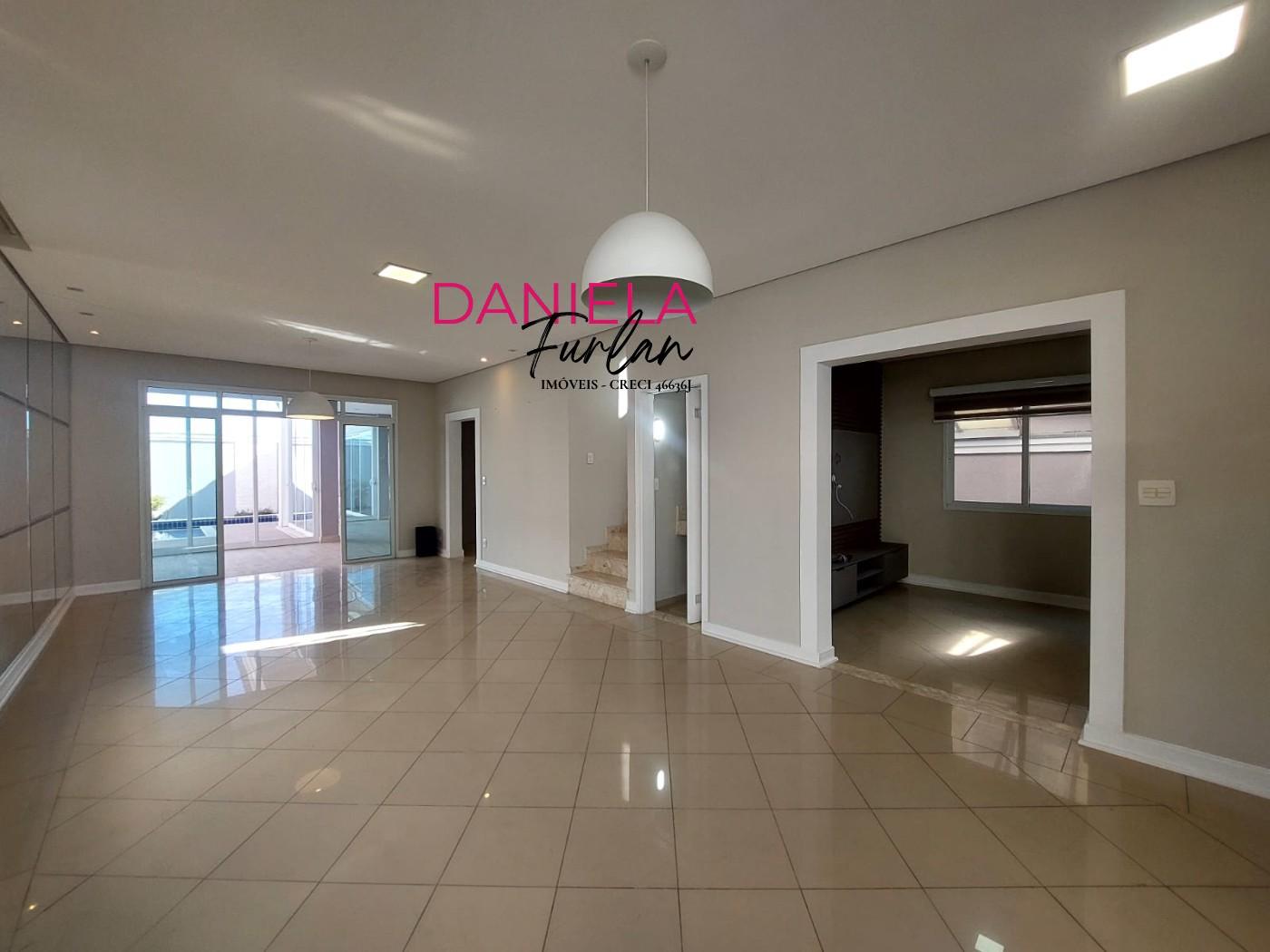 Casa de Condomínio à venda com 4 quartos, 280m² - Foto 2