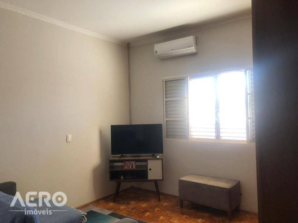 Casa à venda com 3 quartos, 251m² - Foto 19