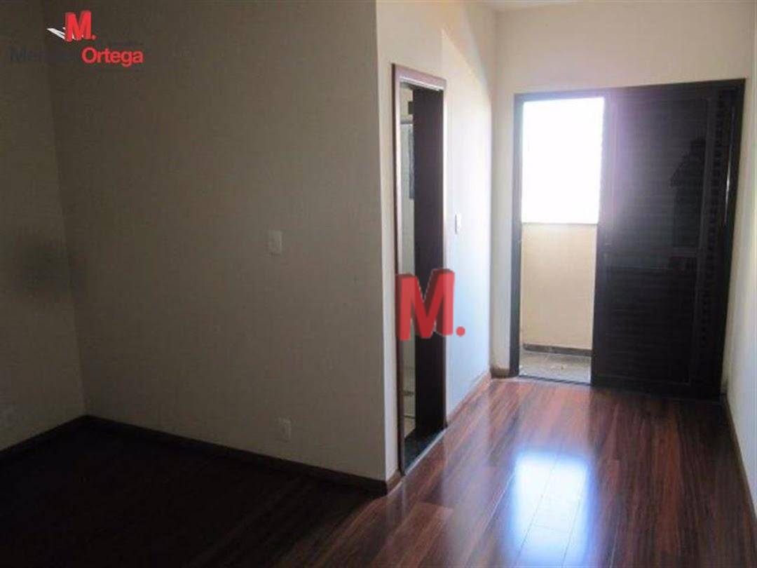 Apartamento à venda com 3 quartos, 168m² - Foto 25