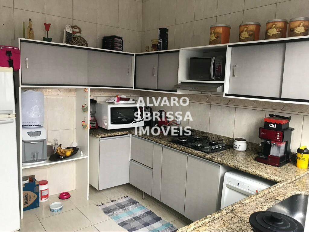 Casa à venda com 3 quartos, 131m² - Foto 9