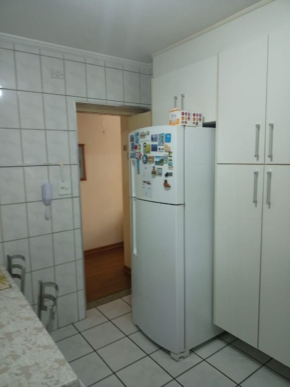 Apartamento à venda com 2 quartos, 73m² - Foto 4