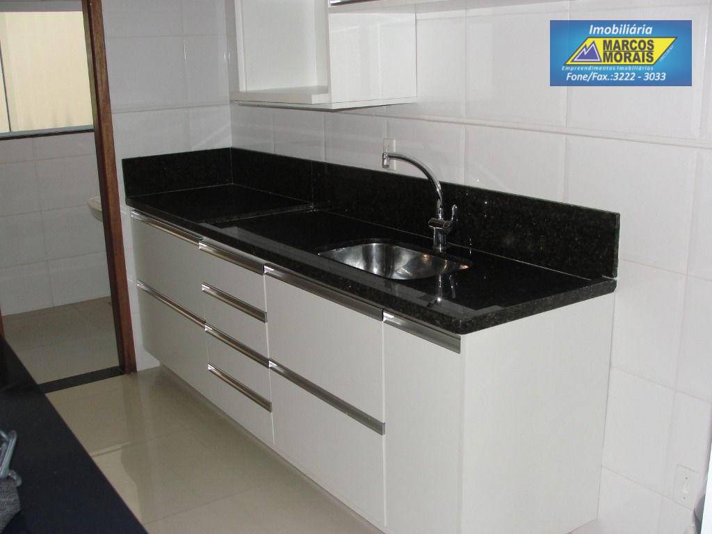 Apartamento à venda com 2 quartos, 60m² - Foto 4