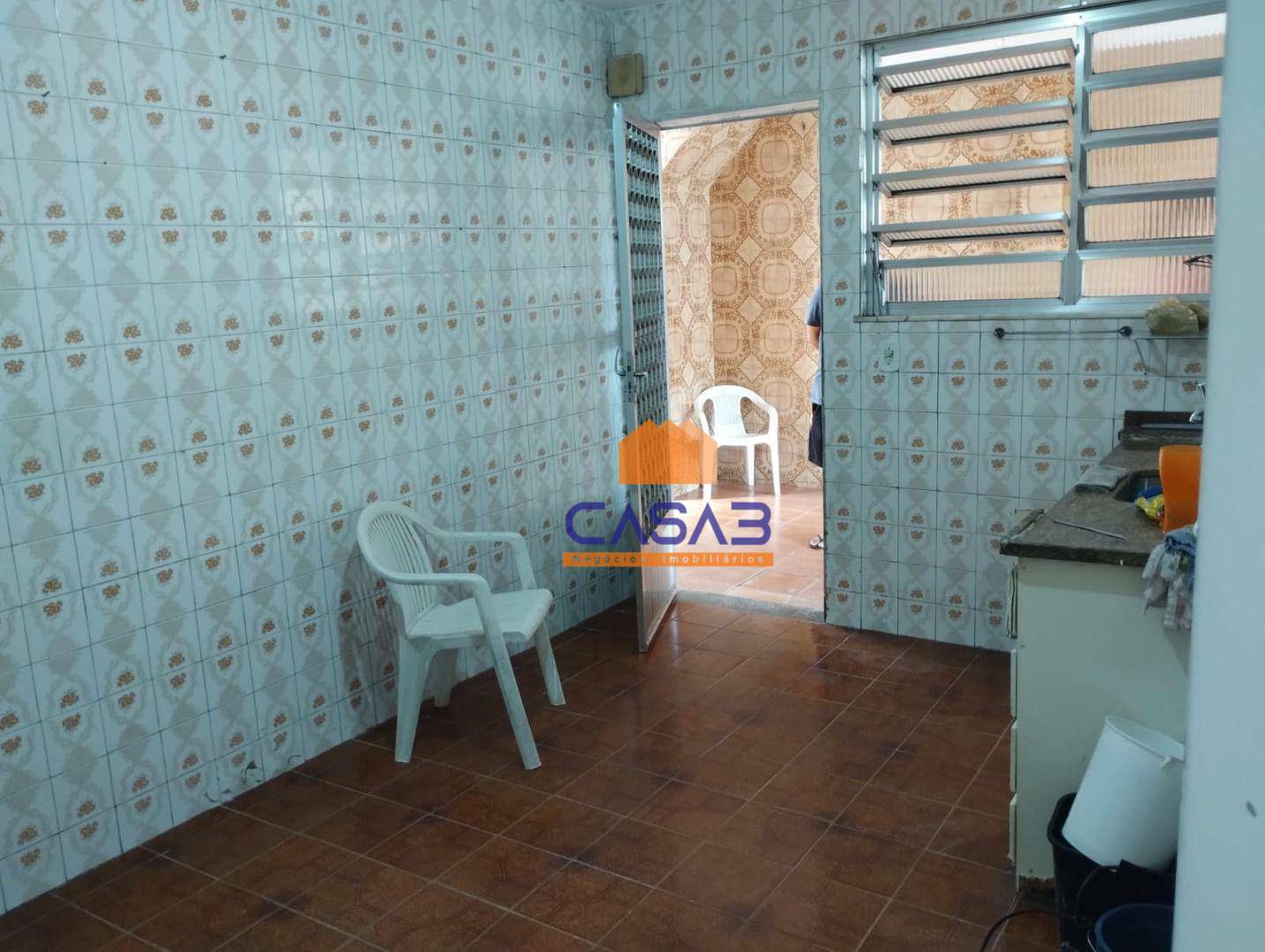 Casa à venda com 3 quartos, 300M2 - Foto 3