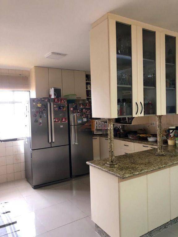 Sobrado à venda com 3 quartos, 219m² - Foto 20