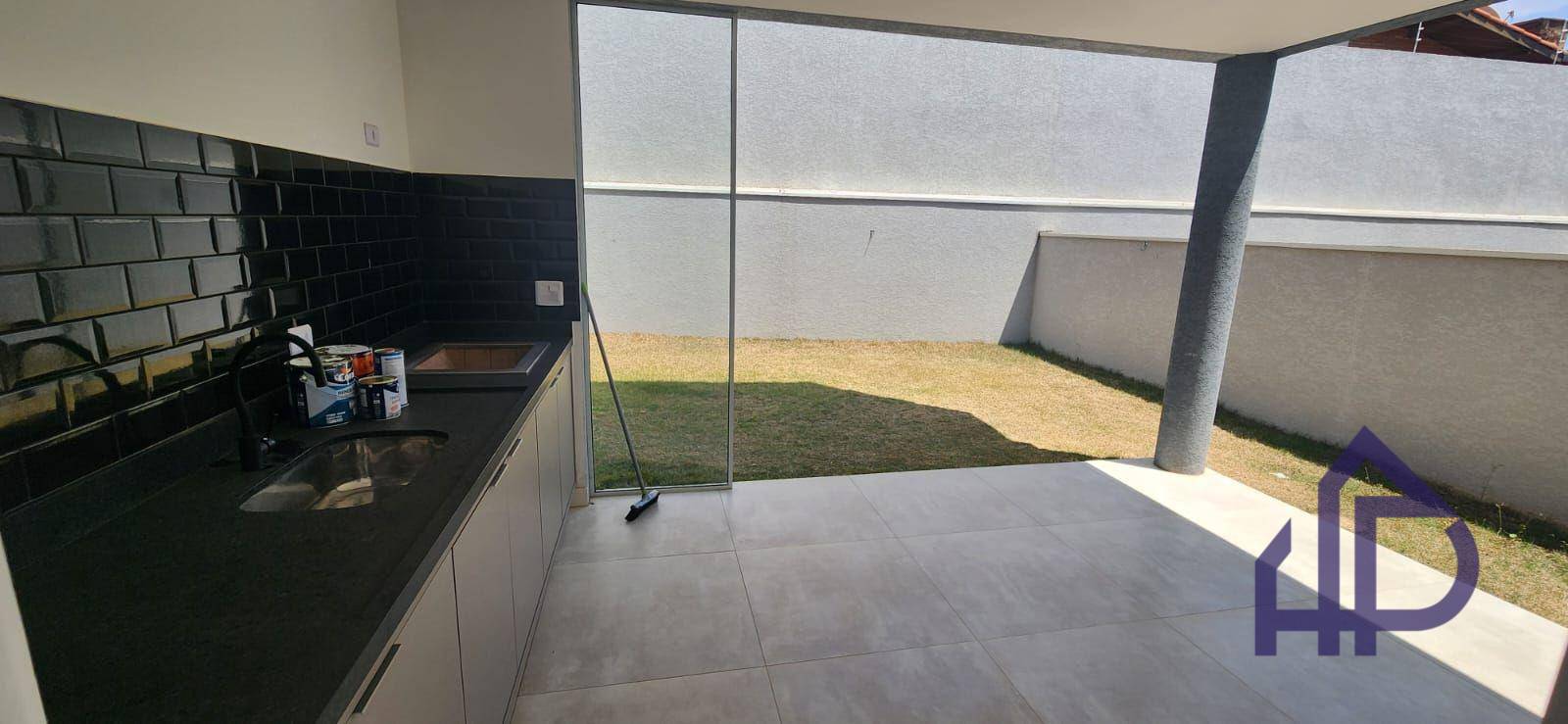 Casa para alugar com 3 quartos, 194m² - Foto 13