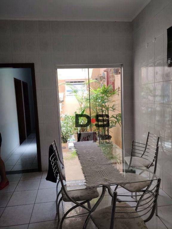 Casa à venda com 3 quartos, 128m² - Foto 5