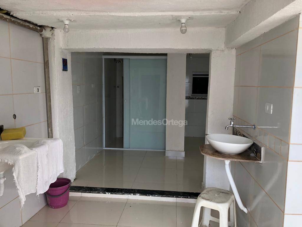 Casa à venda e aluguel com 3 quartos, 278m² - Foto 8