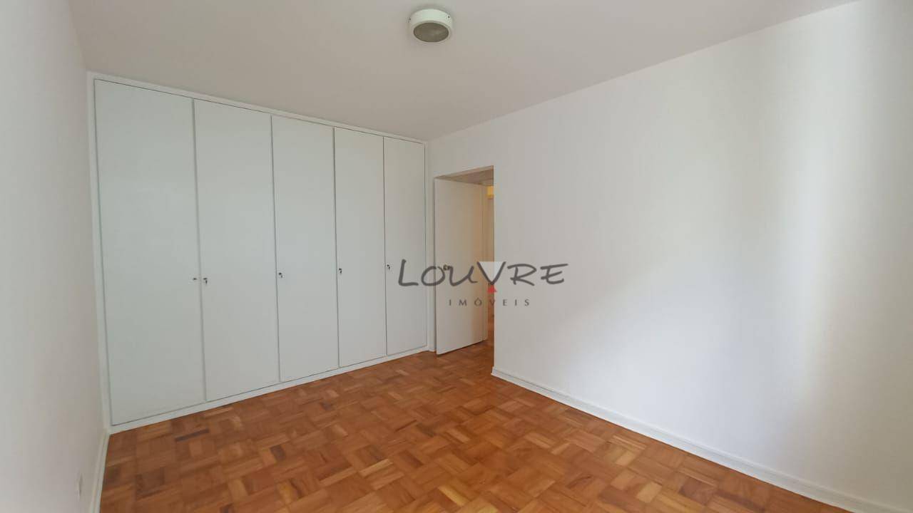 Apartamento para alugar com 3 quartos, 135m² - Foto 12