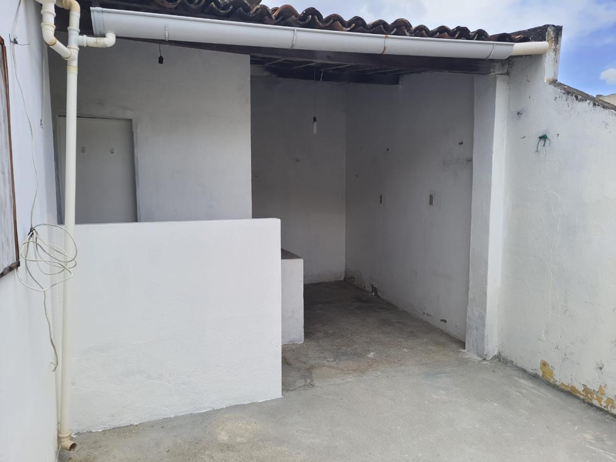 Casa para alugar com 3 quartos, 210m² - Foto 9