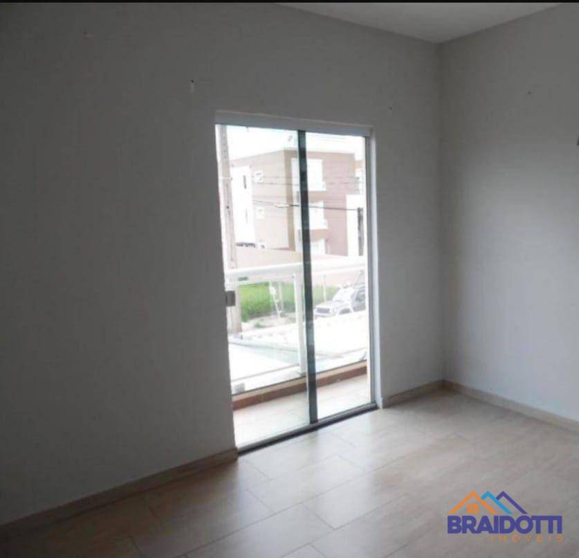 Casa à venda com 3 quartos, 100m² - Foto 5