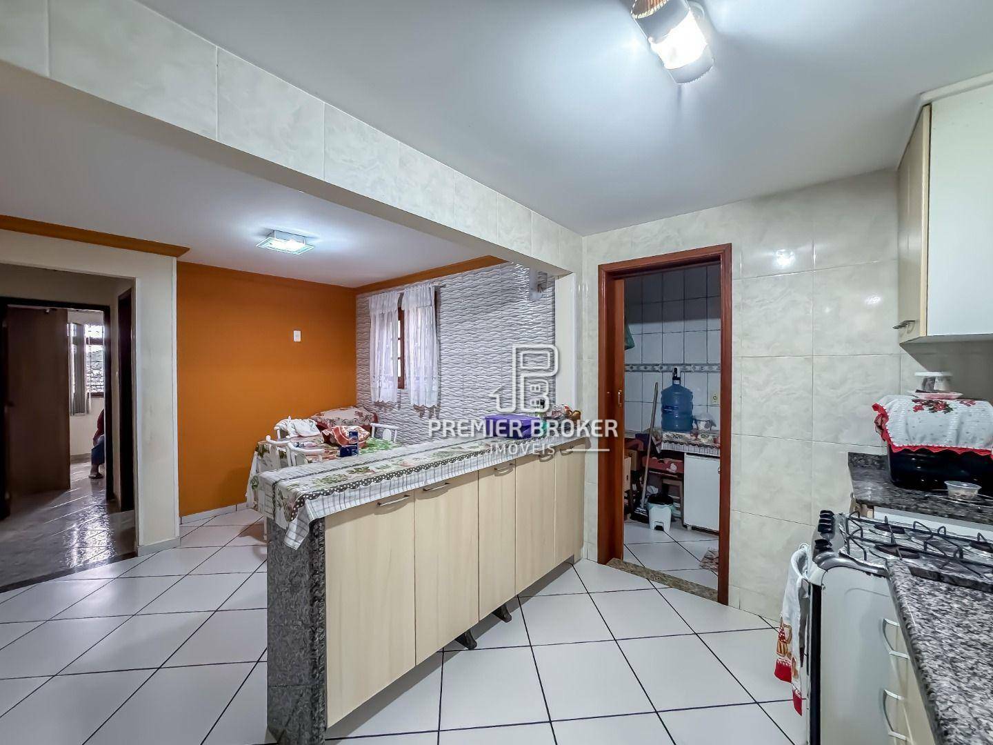 Casa à venda com 2 quartos, 70m² - Foto 8