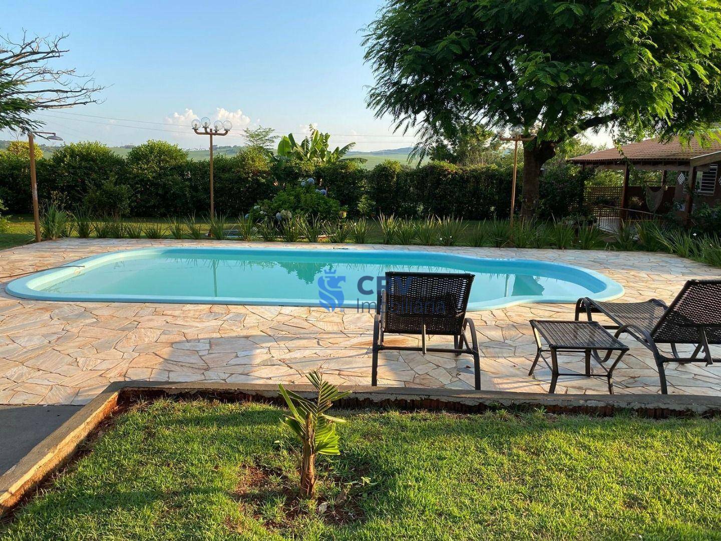 Chácara à venda com 3 quartos, 200m² - Foto 3