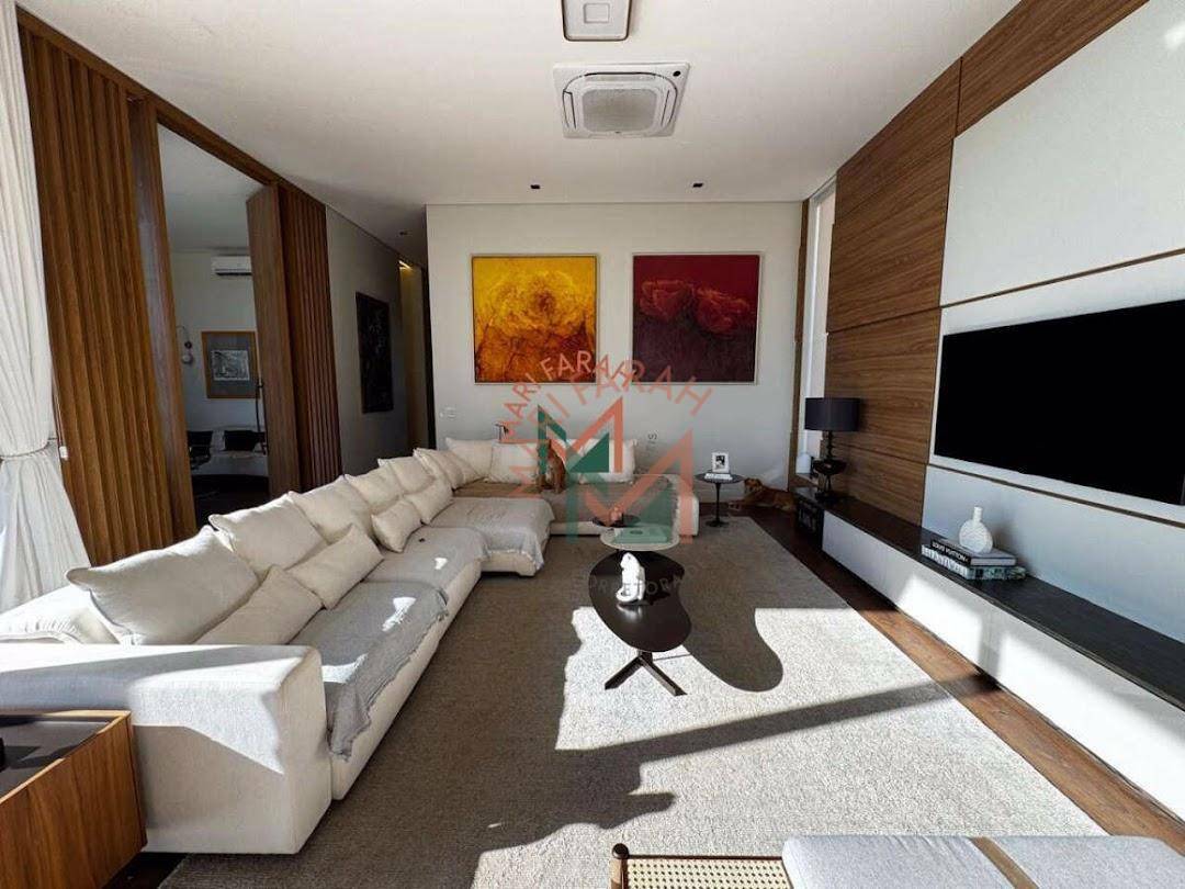 Casa de Condomínio à venda com 4 quartos, 529m² - Foto 2