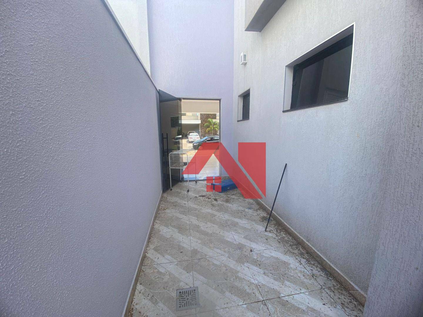 Sobrado para alugar com 3 quartos, 234m² - Foto 13