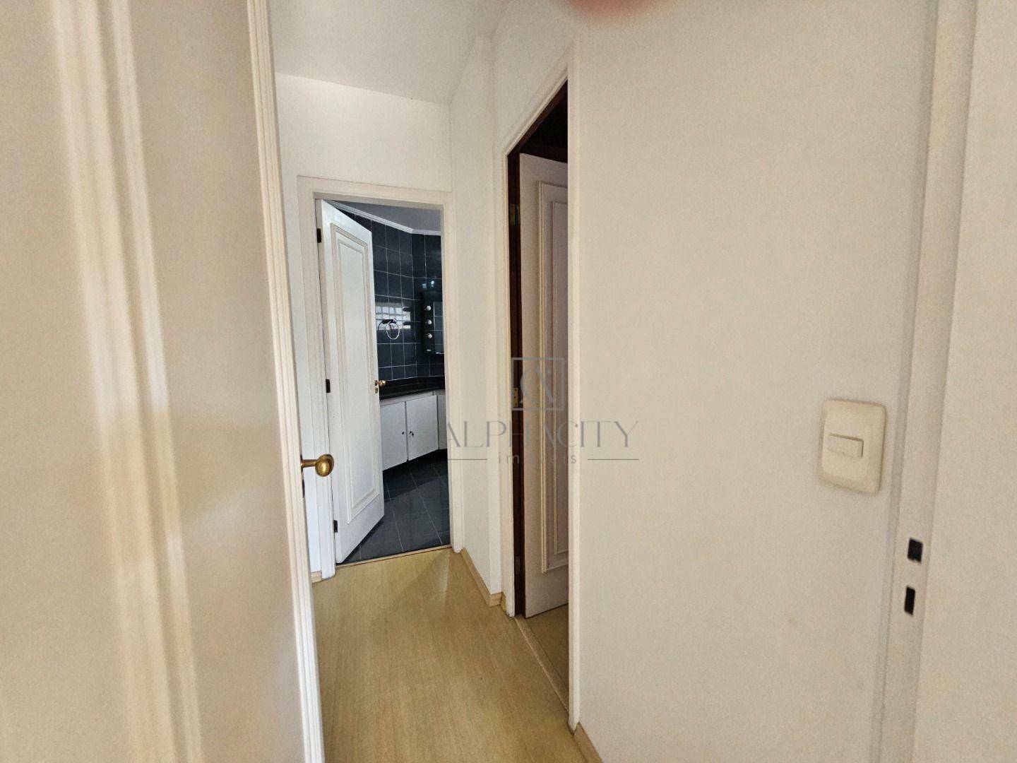 Casa de Condomínio à venda com 4 quartos, 340m² - Foto 20