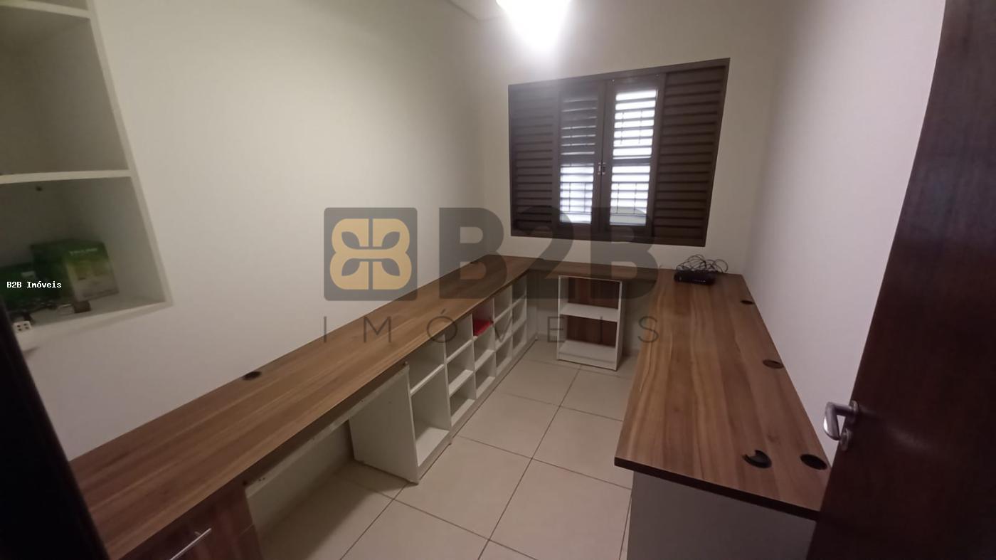 Casa à venda com 3 quartos, 260m² - Foto 20