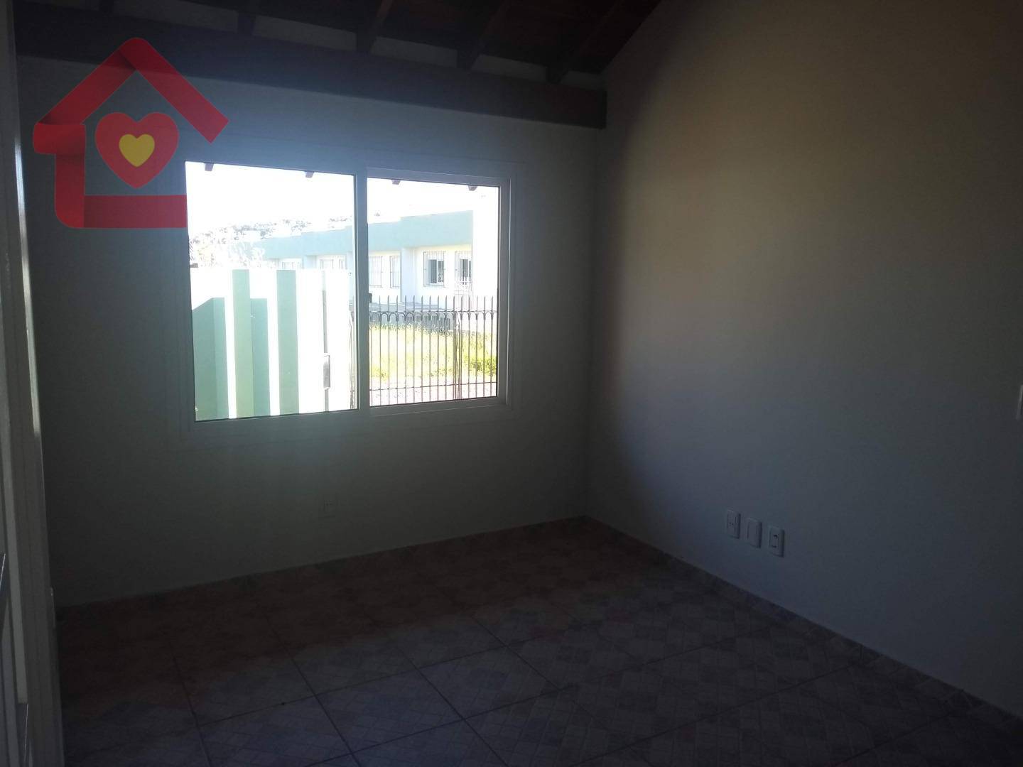 Casa à venda com 3 quartos, 230m² - Foto 3