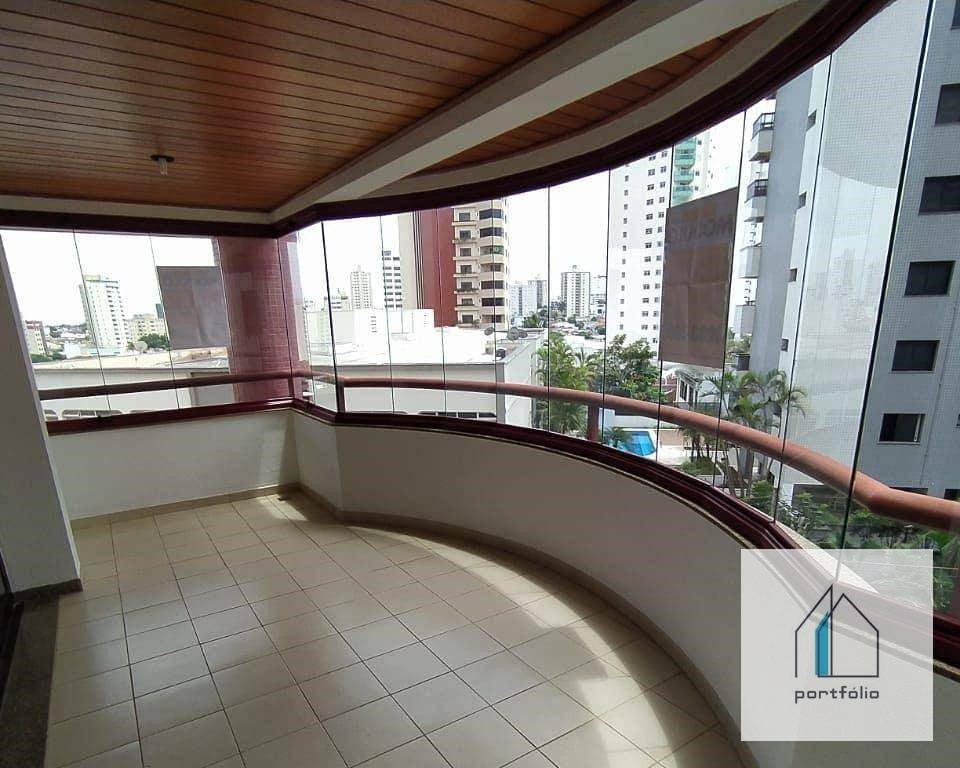 Apartamento à venda com 4 quartos, 208m² - Foto 1